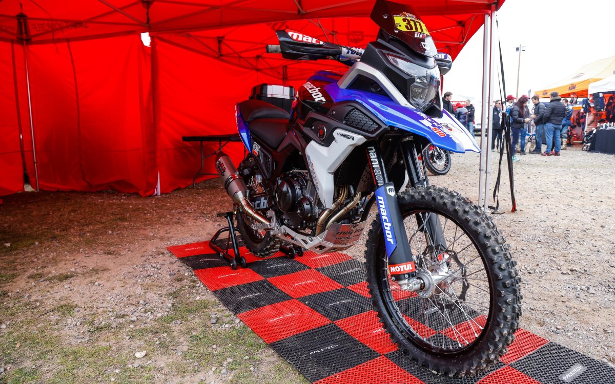 Gerard Farrés torna a guanyar a la Basella Race1 amb la Montana XR5 500