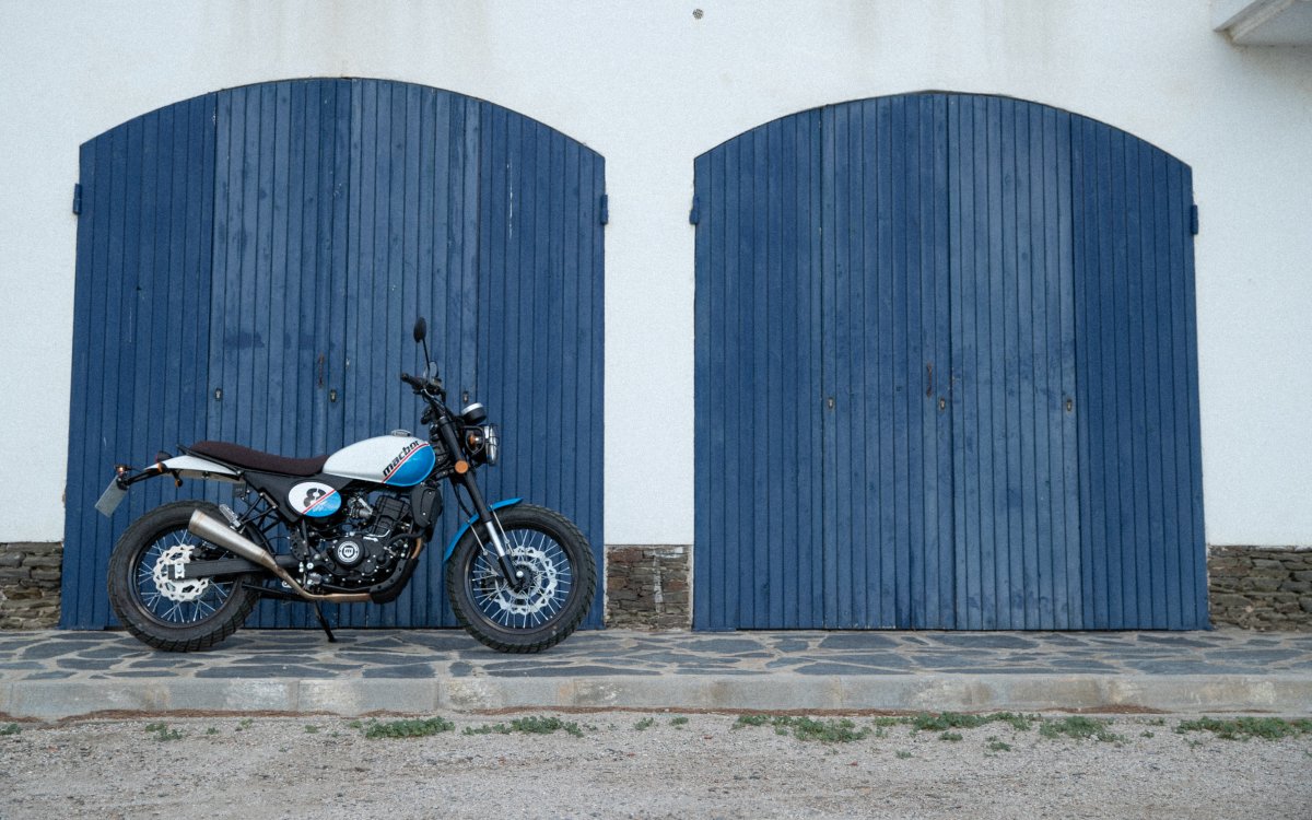 10 consells per no passar calor amb la moto aquest estiu
