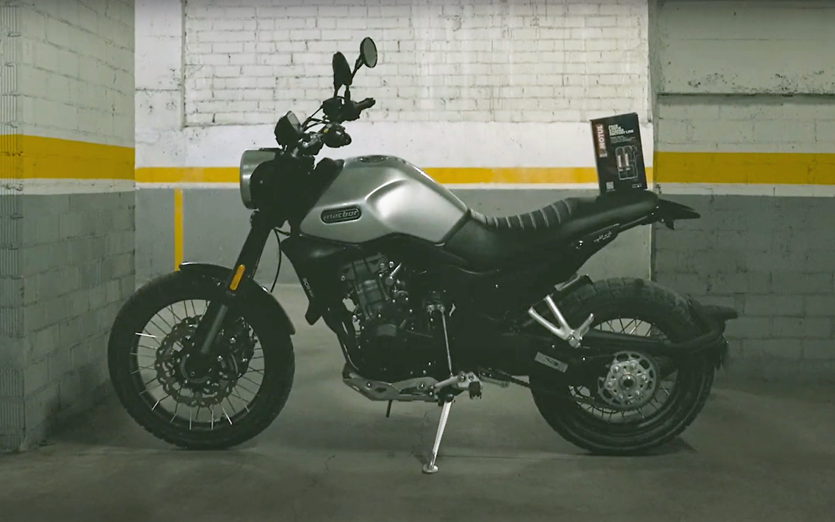 Llévate gratis un kit de limpieza de cadena MOTUL con tu kit de mantenimiento Macbor en tu próxima revisión.