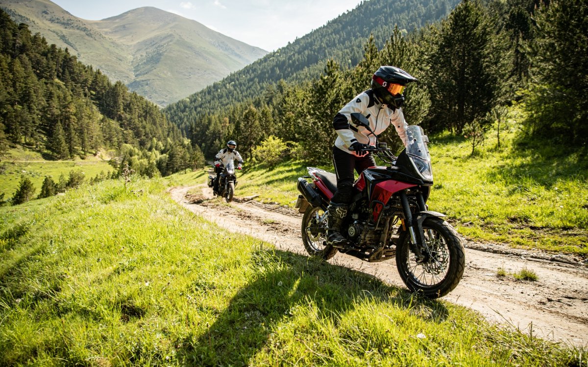 Montana XR1 125cc: la nova Trail 125 de Macbor