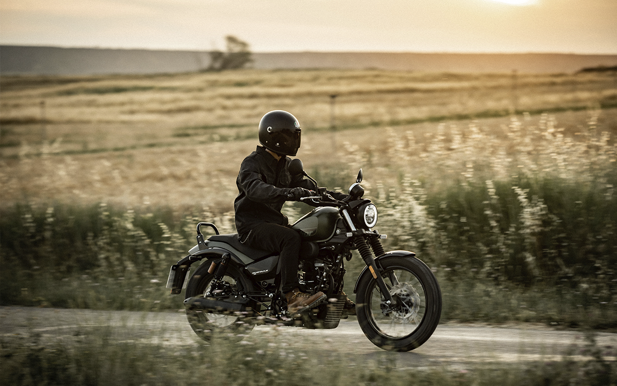 ¡Llévate ya la renovada Custom Rockster Flat 125!