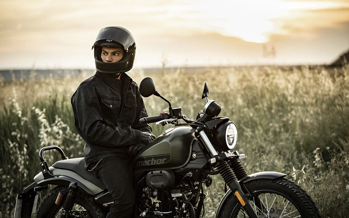 ¡Llévate ya la renovada Custom Rockster Flat 125!