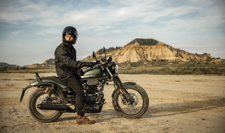¡Llévate ya la renovada Custom Rockster Flat 125!