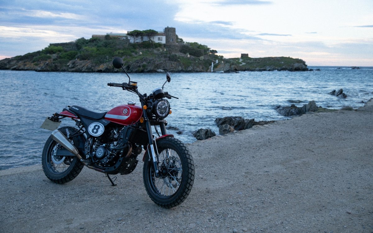 Eight Mile 125 LC: una street amb molt d'estil